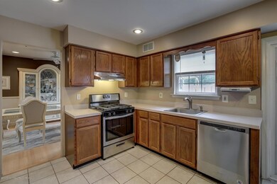 09-Kitchen