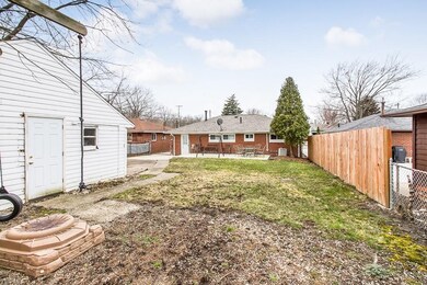 385 Lynne Dr, Sheffield Lake, OH 44054 - photo 2