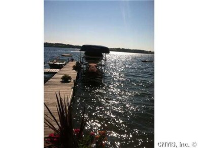 Waterfront/Dock/Pier. New removable dock w/extensi