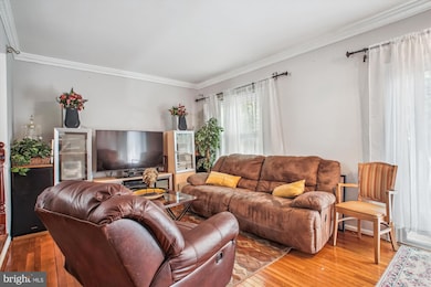 4536 Garbo Ct, Annandale, VA 22003 - photo 7