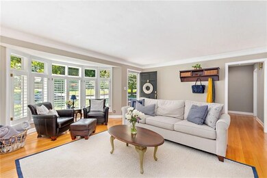 LARGE Light & Bright Living Room