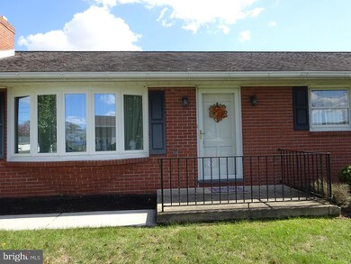 400 Town Dr, Greencastle, PA 17225 - photo 4