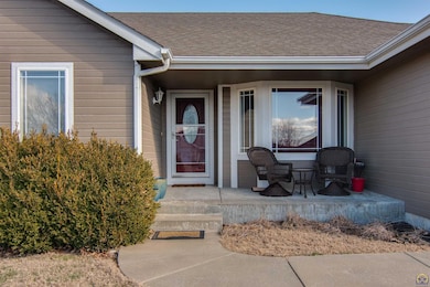 4348 SW Misty Harbor Ave, Topeka, KS 66610 - photo 5