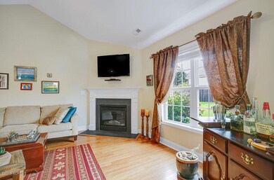 1703HeatherstoneLane-06