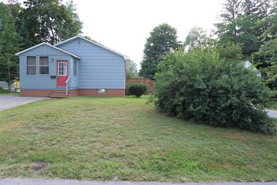 7 North St, Lisbon Falls, ME 04252 - photo 4