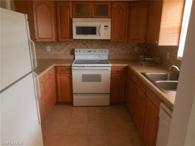 200 Valley Stream Dr unit 11, Naples, FL 34113 - photo 6