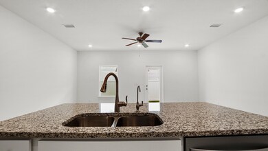 Hawks_Landing_Townhomes_9_Kitchen