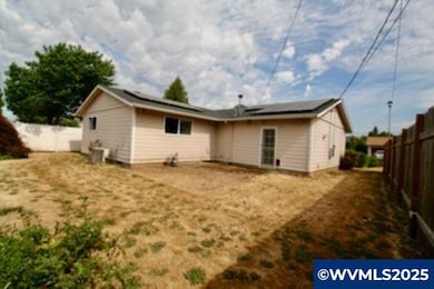 1332 Thompson Rd, Woodburn, OR 97071 - photo 2