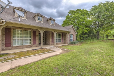 Sidewalk to front house.