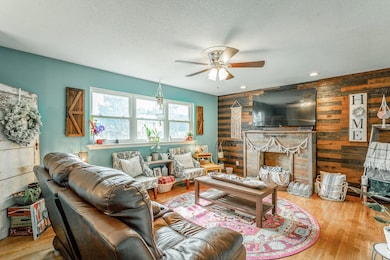 72 Gregory Ln, La Fayette, GA 30728 - photo 2