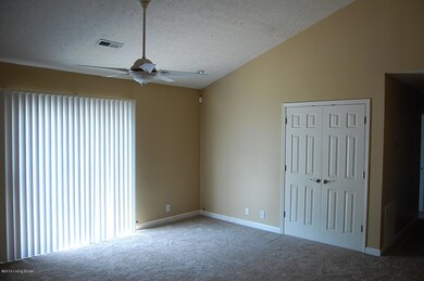 175 Central Blvd unit 16, Mount Washington, KY 40047 - photo 2