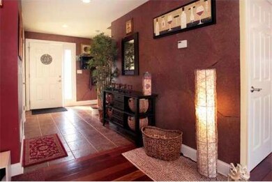 19 Myrtle Ave, Newburyport, MA 01950 - photo 2