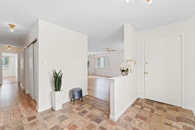 11 Chamberlain Ct, Old Bridge, NJ 08857 - photo 3