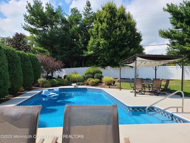 21 Baytree Cir unit 1, North Middletown, NJ 07748 - photo 5