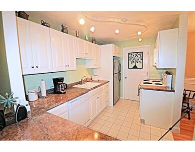 500 Governors Dr unit 13, Winthrop, MA 02152 - photo 4