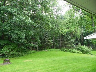 Yard/Garden wooded privacy in the rear with swing 