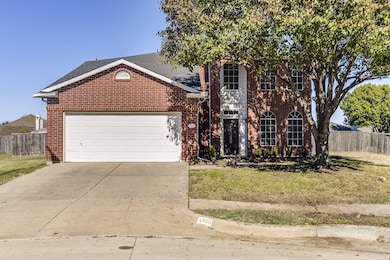 4920 Steeple Chase Ct, Grand Prairie, TX 75052 - photo 2