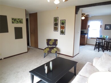 860 Valleyview Dr, Marion, IA 52302 - photo 4