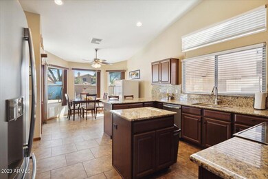 1117 W Lakeridge Dr, Gilbert, AZ 85233 - photo 6