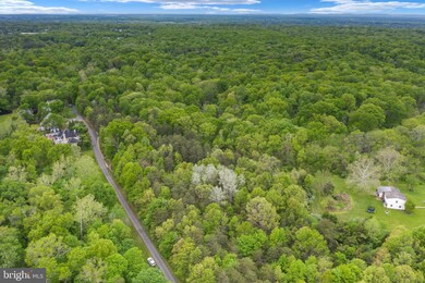 5400 Chandley Farm Ct, Centreville, VA 20120 - photo 3