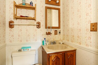 12 Johnson Ln, West Yarmouth, MA 02673 - photo 7