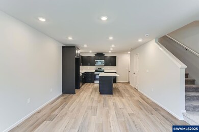 857 Sifuentez Ct, Woodburn, OR 97071 - photo 4