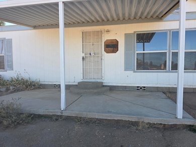 9572 Smith Rd, Phelan, CA 92371 - photo 5