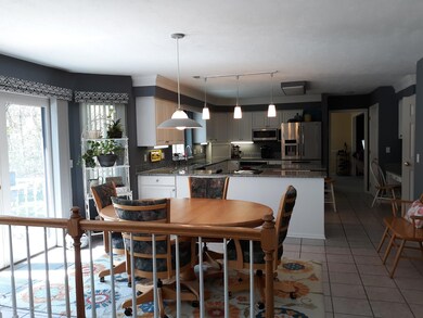 Kitchen/Breakfast Area