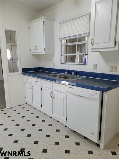 2307 W 42nd St unit 2307 W. 42nd Street, Scottsbluff, NE 69361 - photo 4