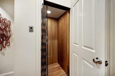 2410 Mandell St, Houston, TX 77006 - photo 3