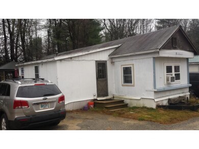 235 Dearborn Rd unit 3, Pembroke, NH 03275 - photo 3