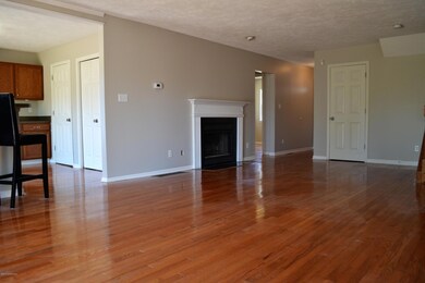 174 Beechtree Ln, Mount Washington, KY 40047 - photo 5