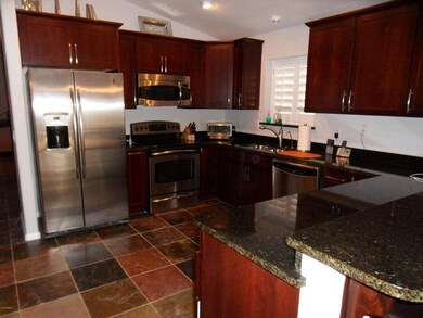 Kitchen Newer Cabinets