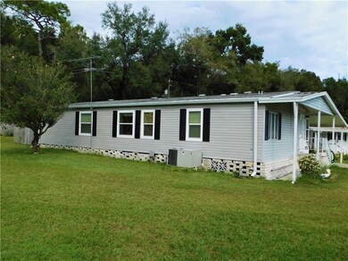 5835 Arapaho Ct, Zephyrhills, FL 33542 - photo 3