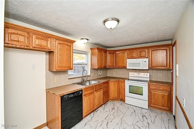 1226 Poplar Ave SW, Canton, OH 44710 - photo 4