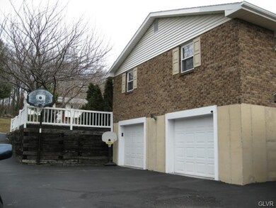 2238 Skyline Dr, Slatington, PA 18080 - photo 5