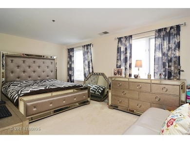 451 Town Place Cir unit 409W, Buffalo Grove, IL 60089 - photo 7