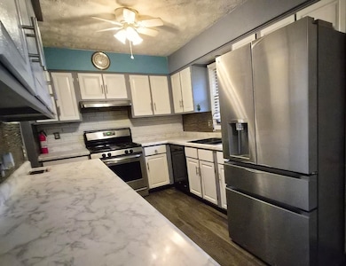 6370 Bristlecone Ln, Rockford, IL 61109 - photo 6