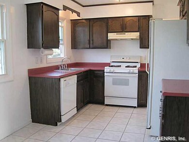 Kitchen Includes Appliances!