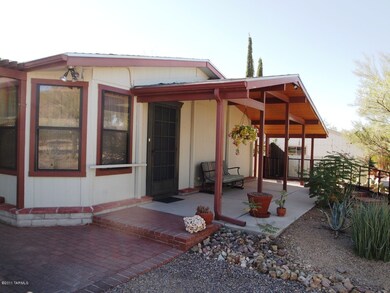 02 Front Porch c