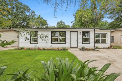 750 Jeny Ln, Beaumont, TX 77707 - photo 3