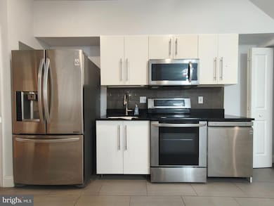 1113 Wallace St unit A, Philadelphia, PA 19123 - photo 7