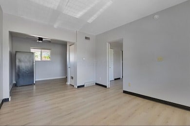 464 E Norwich Ave unit 482 C, Columbus, OH 43201 - photo 2