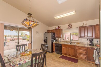 05 Kitchen