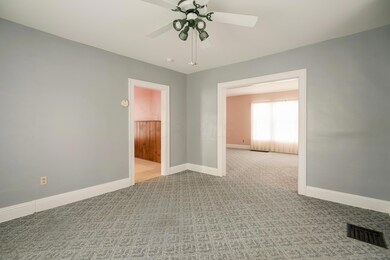1418 Mulford-30