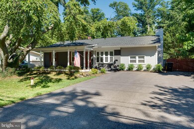 313 Hillsmere Dr, Annapolis, MD 21403 - photo 2