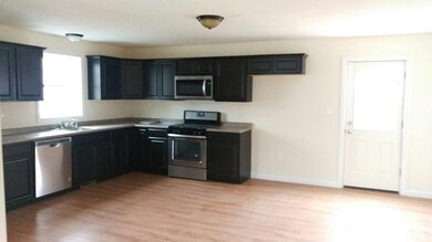 68 Manchester St unit 2, Lawrence, MA 01841 - photo 4