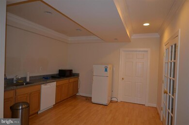 22769 Watson Heights Cir, Ashburn, VA 20148 - photo 2