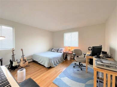 6 Mclean Place unit 10, Cambridge, MA 02140 - photo 5