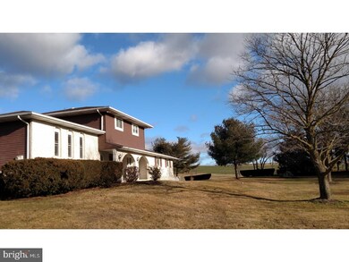 849 Dreibelbis Mill Rd, Hamburg, PA 19526 - photo 3